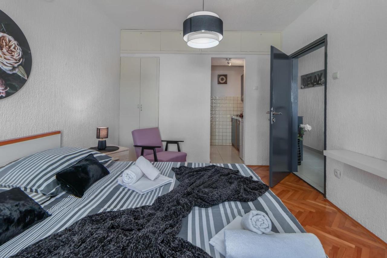 Apartments Lord Novi Vinodolski Exterior photo